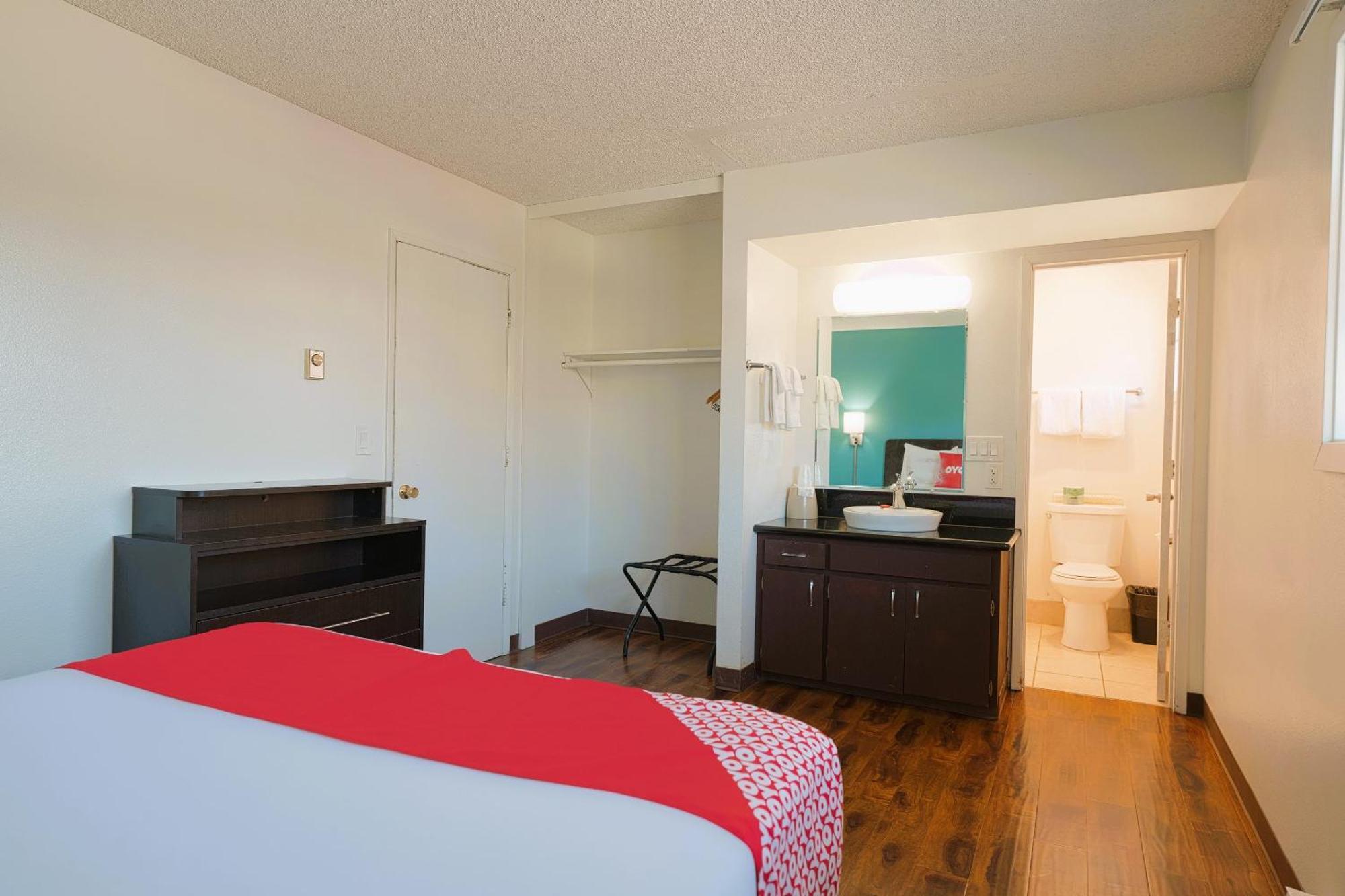 Oyo Hotel St Helens Or St. Helens Dış mekan fotoğraf